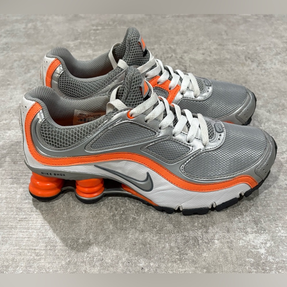 Nike Shox Metalic Running Shoes